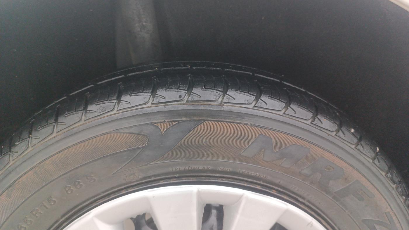 2017 Maruti Baleno DELTA PETROL 1.2, Petrol, Manual, 29,586 km, Right Rear Tyre Tread