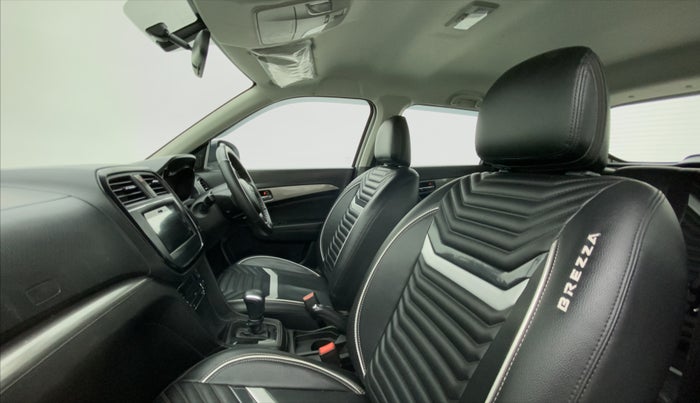 2019 Maruti Vitara Brezza ZDI PLUS AMT, Diesel, Automatic, 72,577 km, Right Side Front Door Cabin