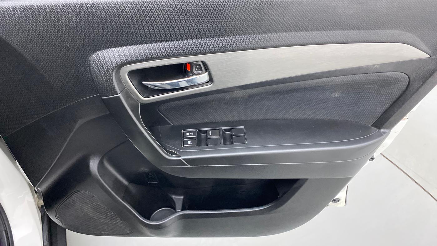 2019 Maruti Vitara Brezza ZDI PLUS AMT, Diesel, Automatic, 72,577 km, Driver Side Door Panels Control