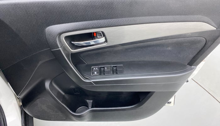 2019 Maruti Vitara Brezza ZDI PLUS AMT, Diesel, Automatic, 72,577 km, Driver Side Door Panels Control