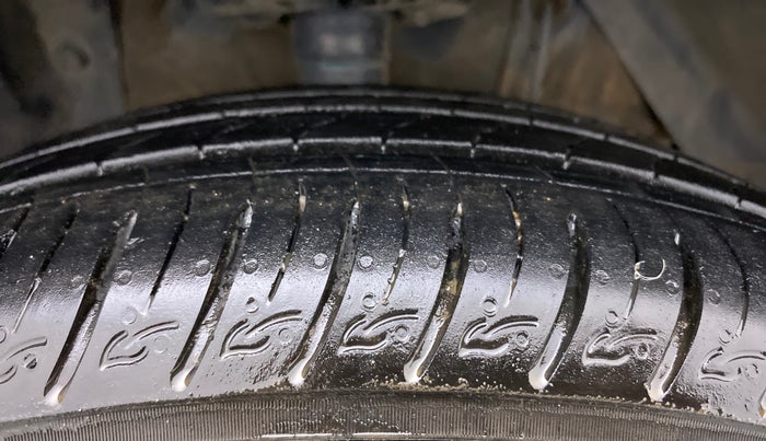 2019 Maruti Vitara Brezza ZDI PLUS AMT, Diesel, Automatic, 72,577 km, Right Front Tyre Tread