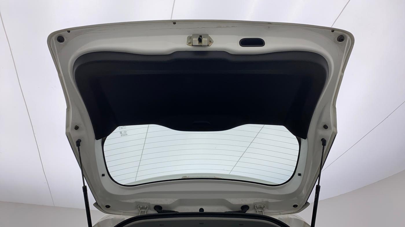 2019 Maruti Vitara Brezza ZDI PLUS AMT, Diesel, Automatic, 72,577 km, Boot Door Open
