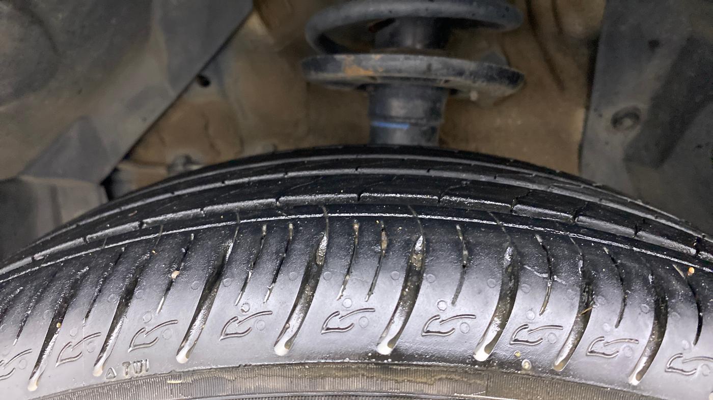 2019 Maruti Vitara Brezza ZDI PLUS AMT, Diesel, Automatic, 72,577 km, Left Front Tyre Tread