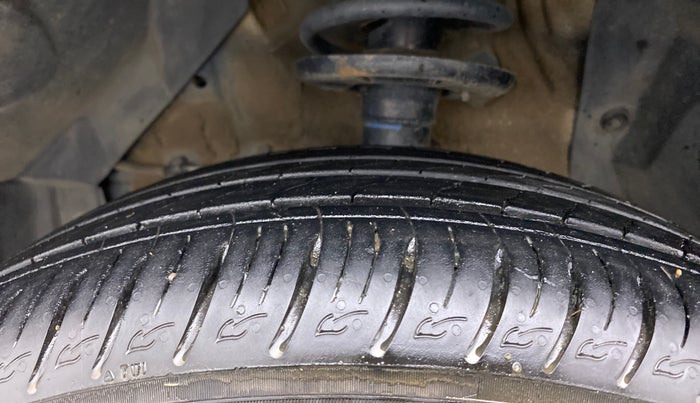 2019 Maruti Vitara Brezza ZDI PLUS AMT, Diesel, Automatic, 72,577 km, Left Front Tyre Tread