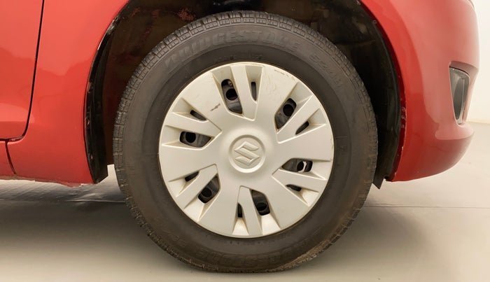 2012 Maruti Swift VDI, Diesel, Manual, 1,39,759 km, Right Front Wheel