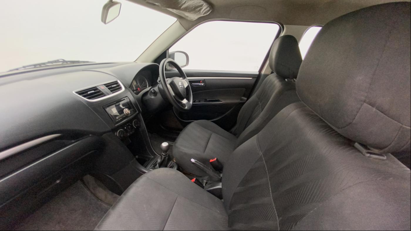 2012 Maruti Swift VDI, Diesel, Manual, 1,39,759 km, Right Side Front Door Cabin