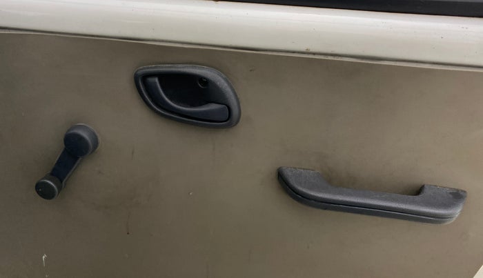 2015 Maruti Eeco 7 STR, Petrol, Manual, 49,642 km, Driver Side Door Panels Control