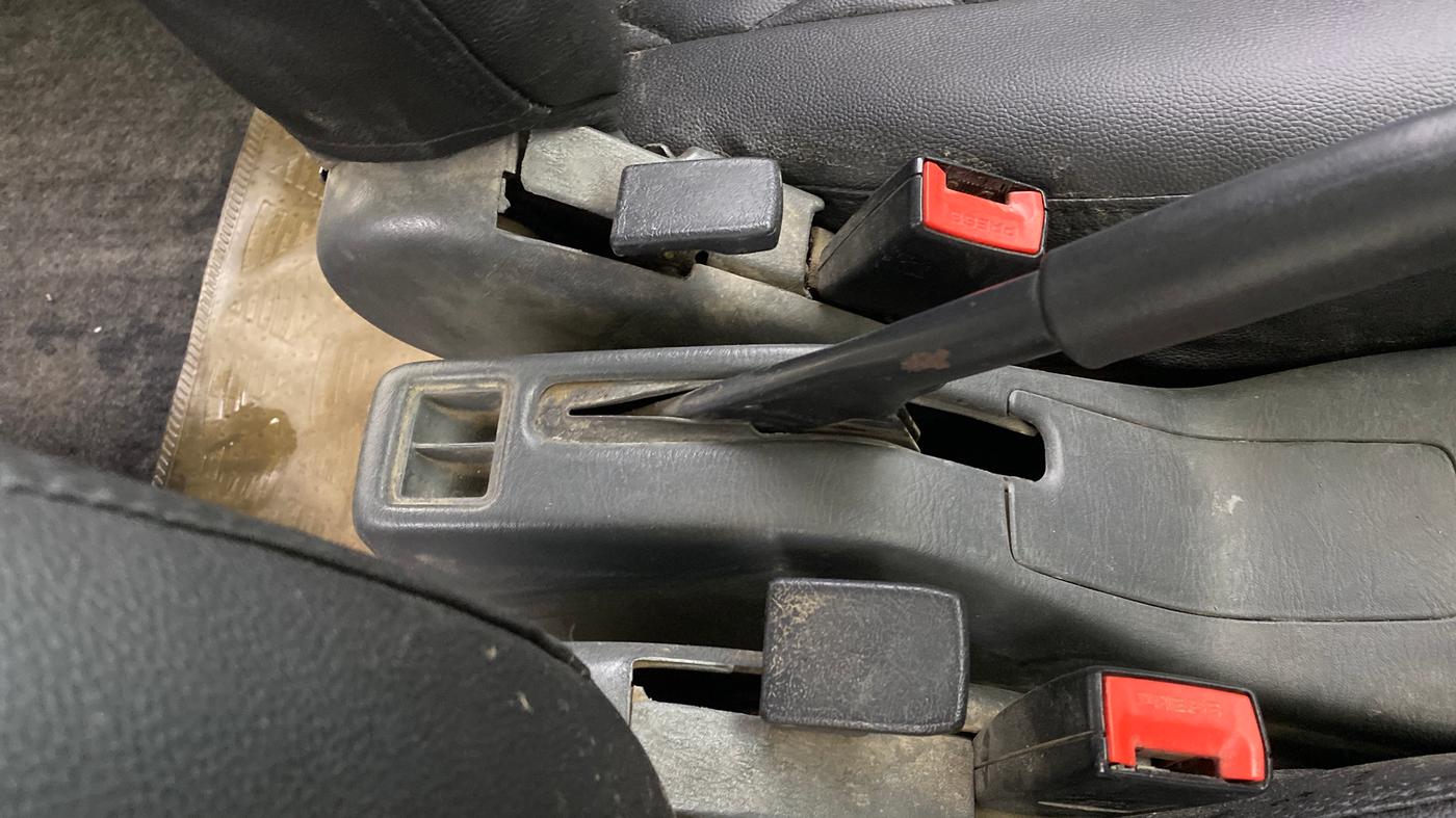 2015 Maruti Eeco 7 STR, Petrol, Manual, 49,773 km, Driver Side Adjustment Panel