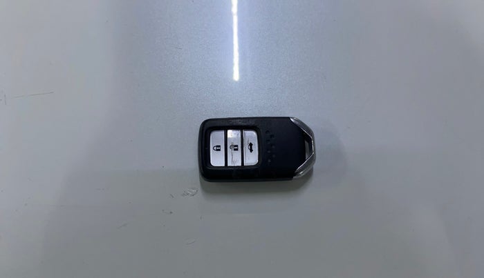 2017 Honda City 1.5L I-VTEC VX, Petrol, Manual, 34,523 km, Key Close Up