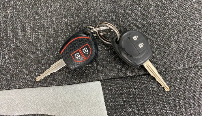 2015 Maruti Wagon R 1.0 VXI, Petrol, Manual, 46,956 km, Key Close Up