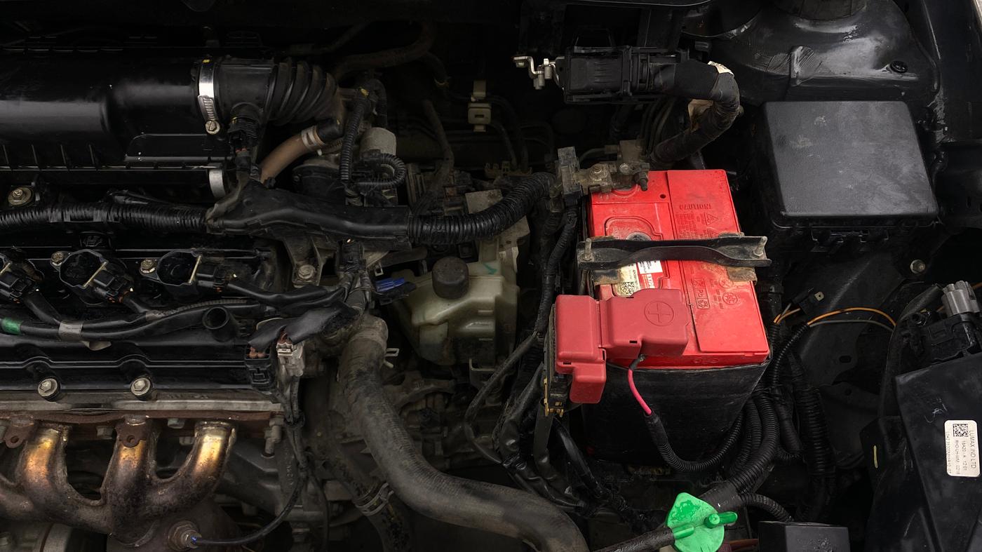 2019 Maruti Dzire VXI AMT, Petrol, Automatic, 65,355 km, Engine View - Left