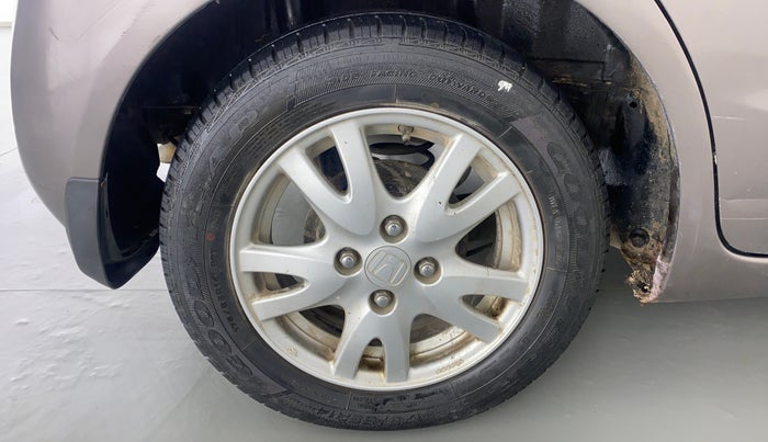 2013 Honda Brio 1.2 V MT I VTEC, CNG, Manual, 33,598 km, Right Rear Wheel