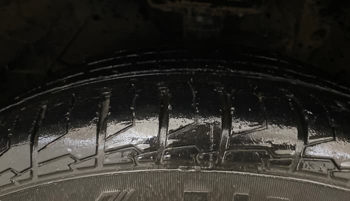 2018 Maruti S Cross ZETA 1.3, Diesel, Manual, 87,219 km, Left Front Tyre Tread