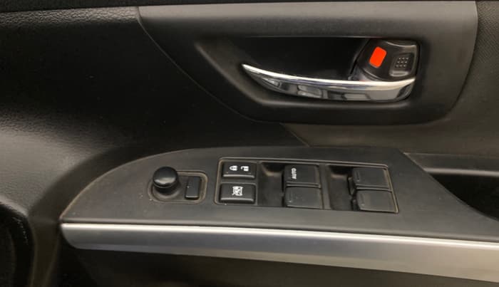 2018 Maruti S Cross ZETA 1.3, Diesel, Manual, 87,219 km, Driver Side Door Panels Control