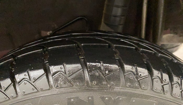 2015 Datsun Go Plus T, Petrol, Manual, 59,922 km, Left Rear Tyre Tread