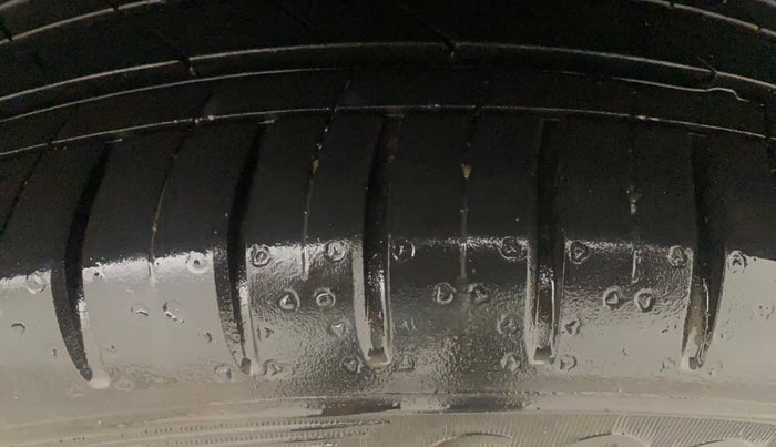 2022 MG HECTOR SHARP 1.5 PETROL CVT, Petrol, Automatic, 39,565 km, Left Rear Tyre Tread