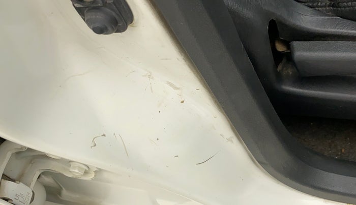 2017 Maruti Alto K10 VXI, Petrol, Manual, 35,495 km, Right B pillar - Minor scratches