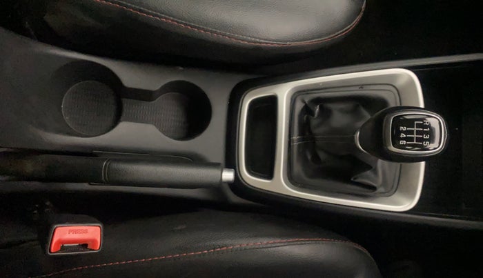 2022 Hyundai VENUE SX 1.5 (O) EXECUTIVE CRDI, Diesel, Manual, 46,065 km, Gear Lever