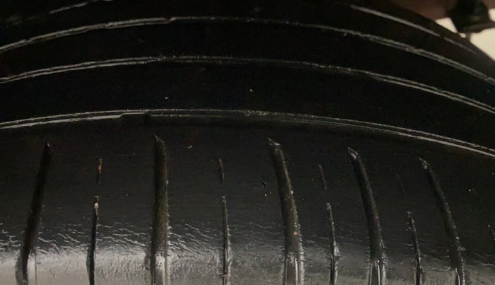 2022 Hyundai VENUE SX 1.5 (O) EXECUTIVE CRDI, Diesel, Manual, 46,065 km, Left Rear Tyre Tread