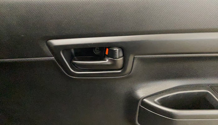2022 Maruti S PRESSO VXI, Petrol, Manual, 21,788 km, Driver Side Door Panels Control