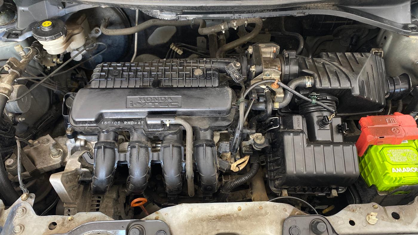 2015 Honda Brio VX AT, Petrol, Automatic, 50,047 km, Engine View
