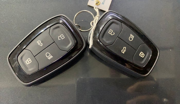 2020 Tata ALTROZ XT PETROL, Petrol, Manual, 39,336 km, Key Close Up