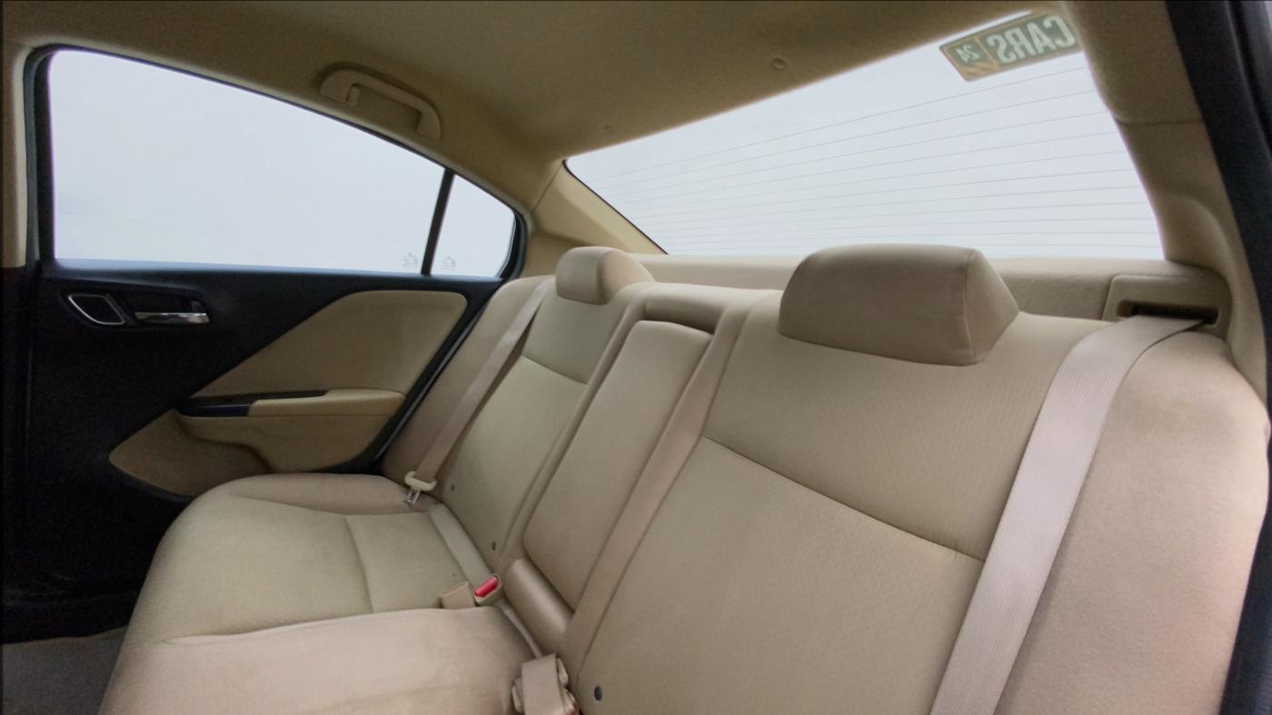 2022 Honda City 1.5L I-VTEC V MT 4TH GEN, Petrol, Manual, 28,935 km, Right Side Rear Door Cabin