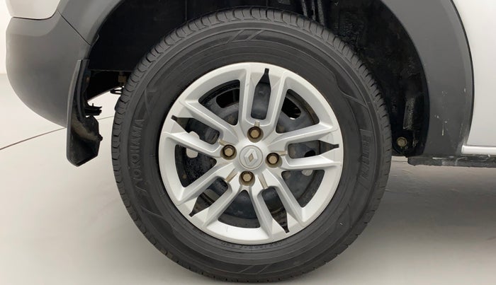 2020 Renault TRIBER RXT, Petrol, Manual, 47,702 km, Right Rear Wheel