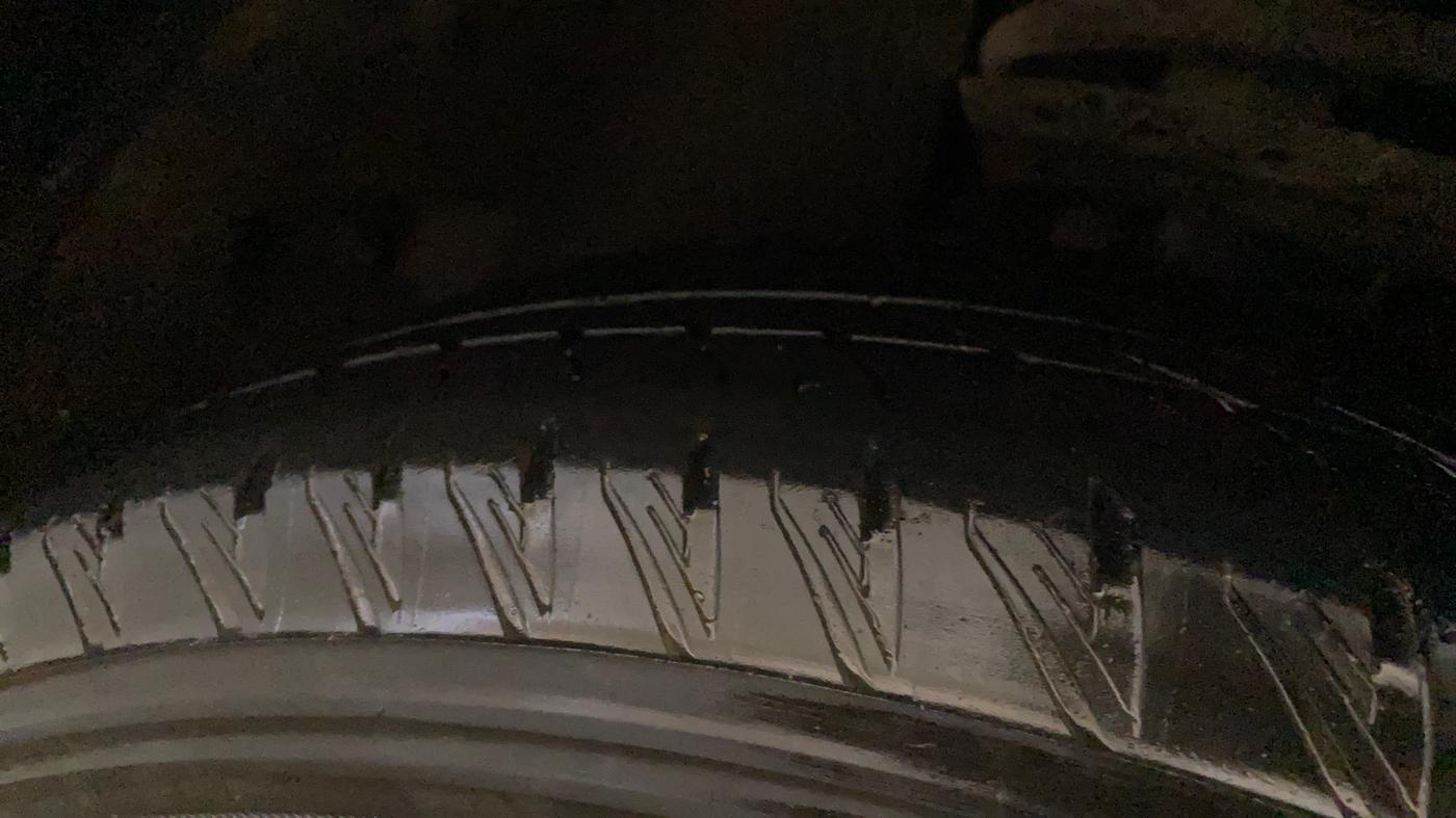 2022 Tata Safari XZA PLUS DARK EDITION, Diesel, Automatic, 35,053 km, Left Front Tyre Tread