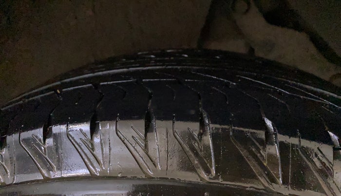 2022 Tata Safari XZA PLUS DARK EDITION, Diesel, Automatic, 35,266 km, Right Rear Tyre Tread