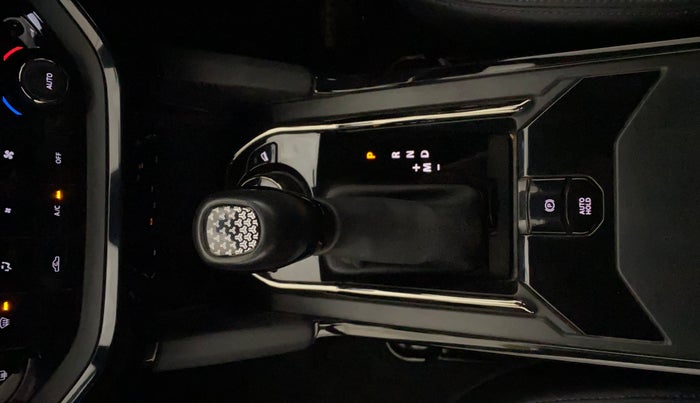 2022 Tata Safari XZA PLUS DARK EDITION, Diesel, Automatic, 35,266 km, Gear Lever