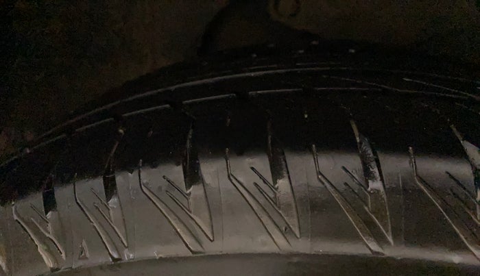 2022 Tata Safari XZA PLUS DARK EDITION, Diesel, Automatic, 35,266 km, Left Rear Tyre Tread