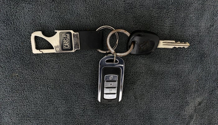 2013 Maruti Alto K10 VXI, Petrol, Manual, 3,870 km, Key Close Up