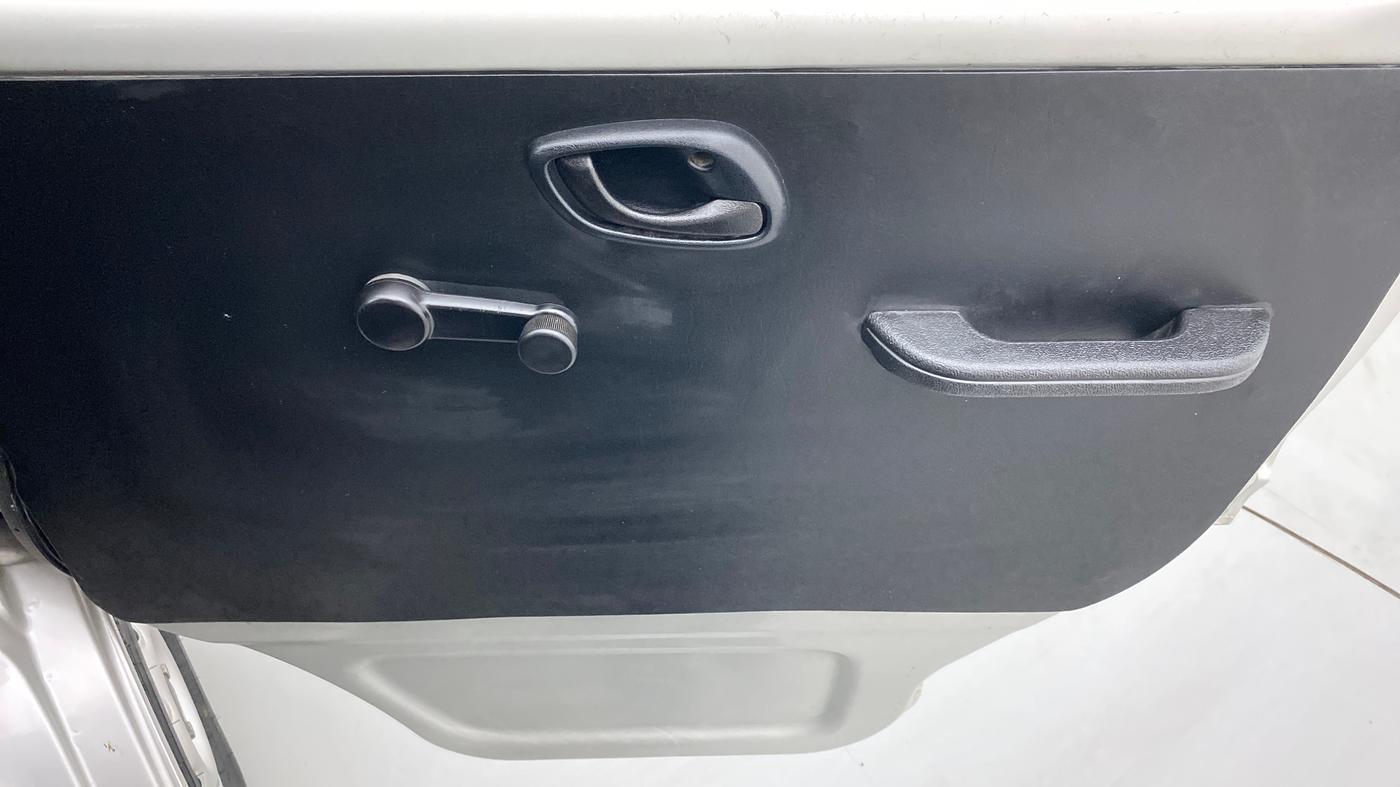2018 Maruti Eeco 5 STR WITH A/C+HTR, Petrol, Manual, 22,845 km, Driver Side Door Panels Control