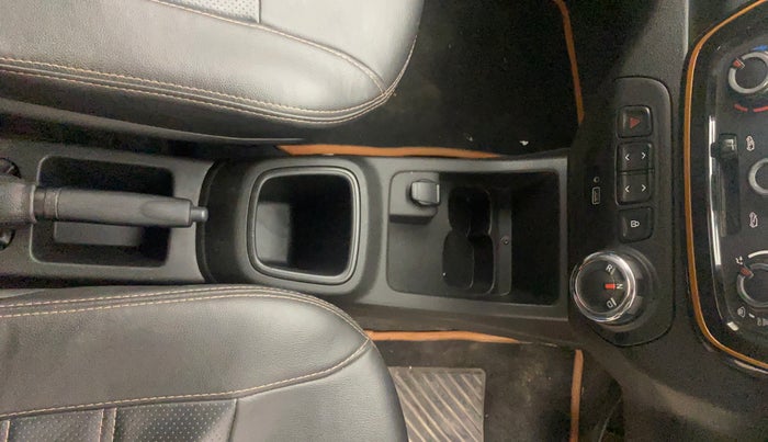 2019 Renault Kwid CLIMBER 1.0 AMT, Petrol, Automatic, 33,204 km, Gear Lever