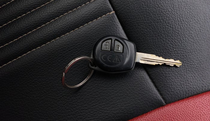 2017 Maruti Baleno DELTA CVT PETROL 1.2, Petrol, Automatic, 79,729 km, Key Close Up