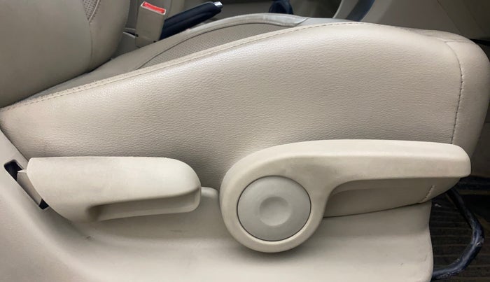 2018 Maruti Ciaz ALPHA 1.4 PETROL, Petrol, Manual, 99,109 km, Driver Side Adjustment Panel