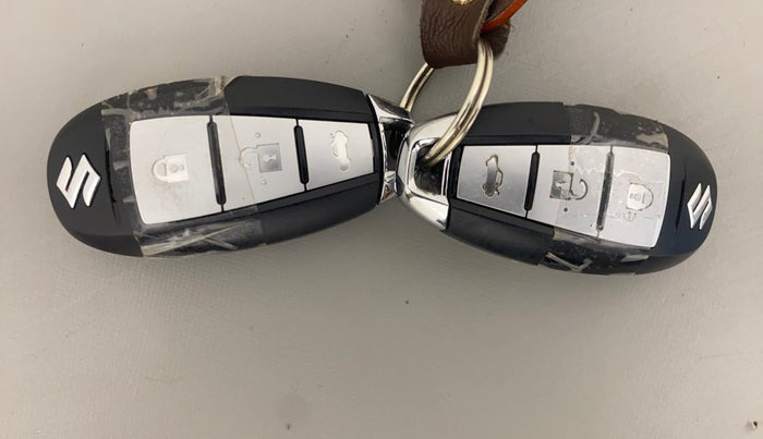 2018 Maruti Ciaz ALPHA 1.4 PETROL, Petrol, Manual, 99,109 km, Key Close Up