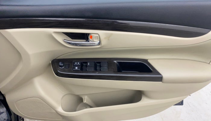 2018 Maruti Ciaz ALPHA 1.4 PETROL, Petrol, Manual, 99,109 km, Driver Side Door Panels Control