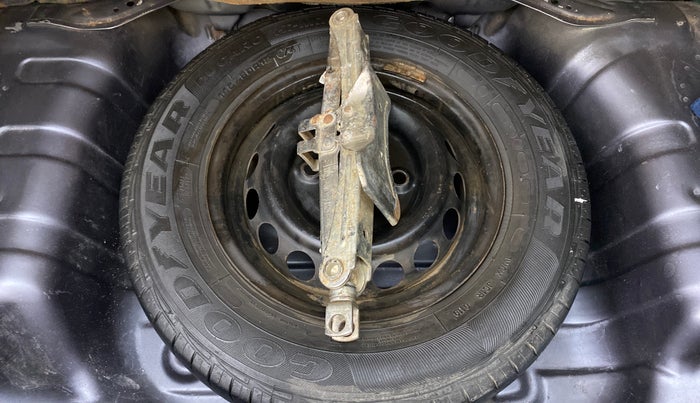 2019 Maruti Alto 800 LXI, Petrol, Manual, 35,797 km, Spare Tyre