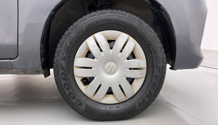 2019 Maruti Alto 800 LXI, Petrol, Manual, 35,797 km, Right Front Wheel