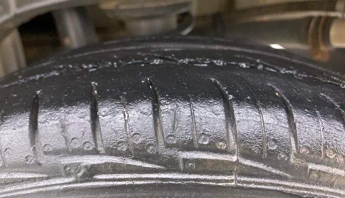 2019 Maruti Alto 800 LXI, Petrol, Manual, 35,797 km, Left Rear Tyre Tread