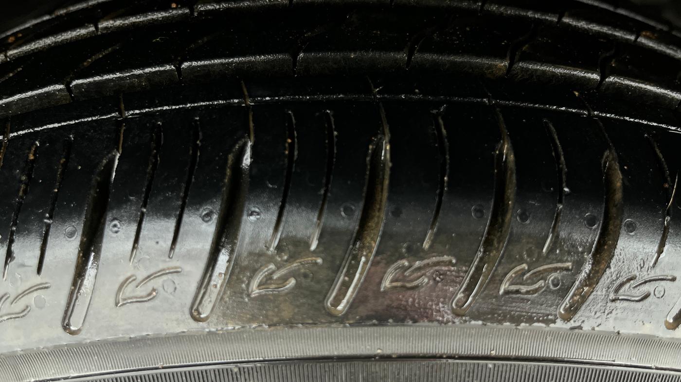 2019 Tata NEXON XZA PLUS PETROL, Petrol, Automatic, 48,542 km, Left Front Tyre Tread