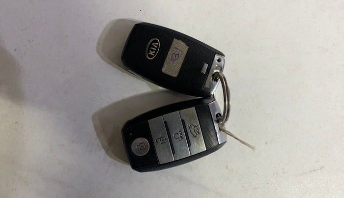 2020 KIA SONET GTX PLUS 1.0 DCT, Petrol, Automatic, 92,152 km, Key Close Up