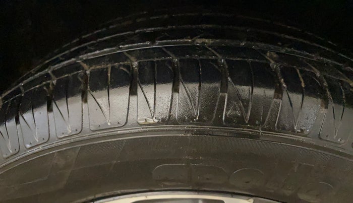 2020 KIA SONET GTX PLUS 1.0 DCT, Petrol, Automatic, 92,152 km, Right Front Tyre Tread