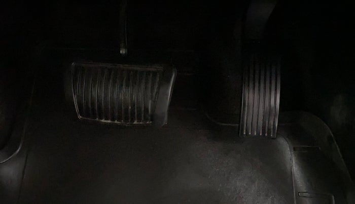 2021 Hyundai VENUE SX PLUS 1.0 TURBO DCT, Petrol, Automatic, 31,075 km, Pedals