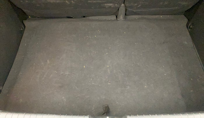 2017 Hyundai Elite i20 ASTA 1.2, Petrol, Manual, 70,914 km, Boot Inside