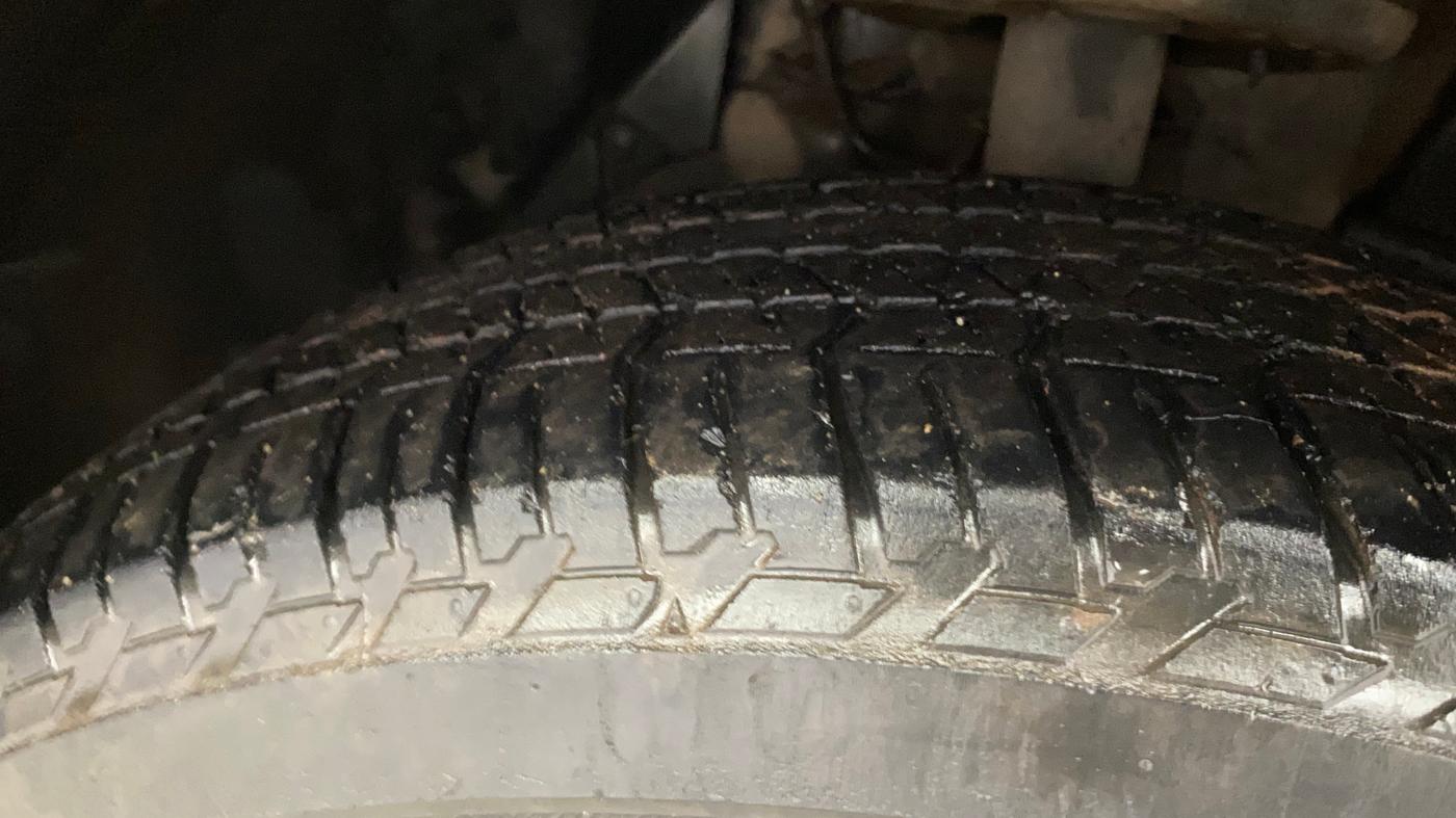 2019 Mahindra XUV500 W7, Diesel, Manual, 45,881 km, Right Front Tyre Tread