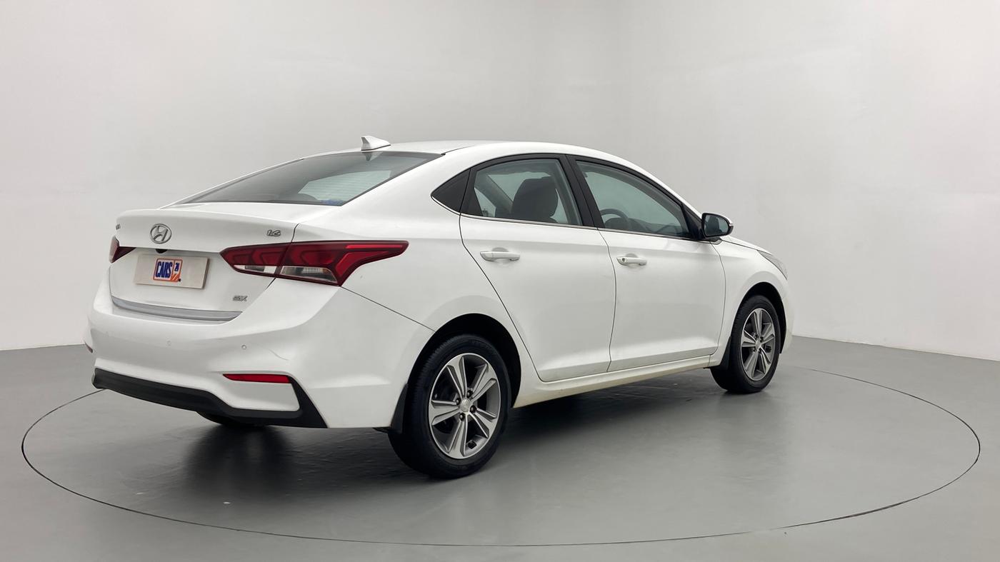 2018 Hyundai Verna 1.6 SX VTVT, Petrol, Manual, 26,922 km, Right Back Diagonal
