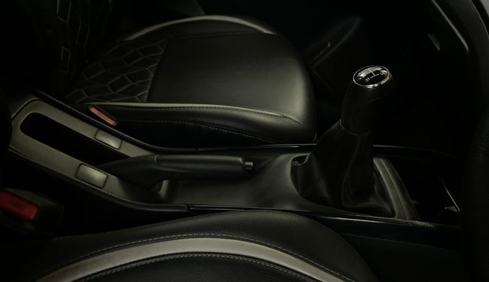 2016 Maruti Baleno SIGMA PETROL 1.2, CNG, Manual, 1,00,040 km, Gear Lever